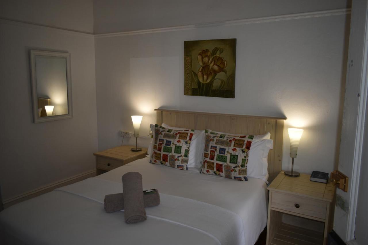 Steytlerville Royal Hotel Luaran gambar