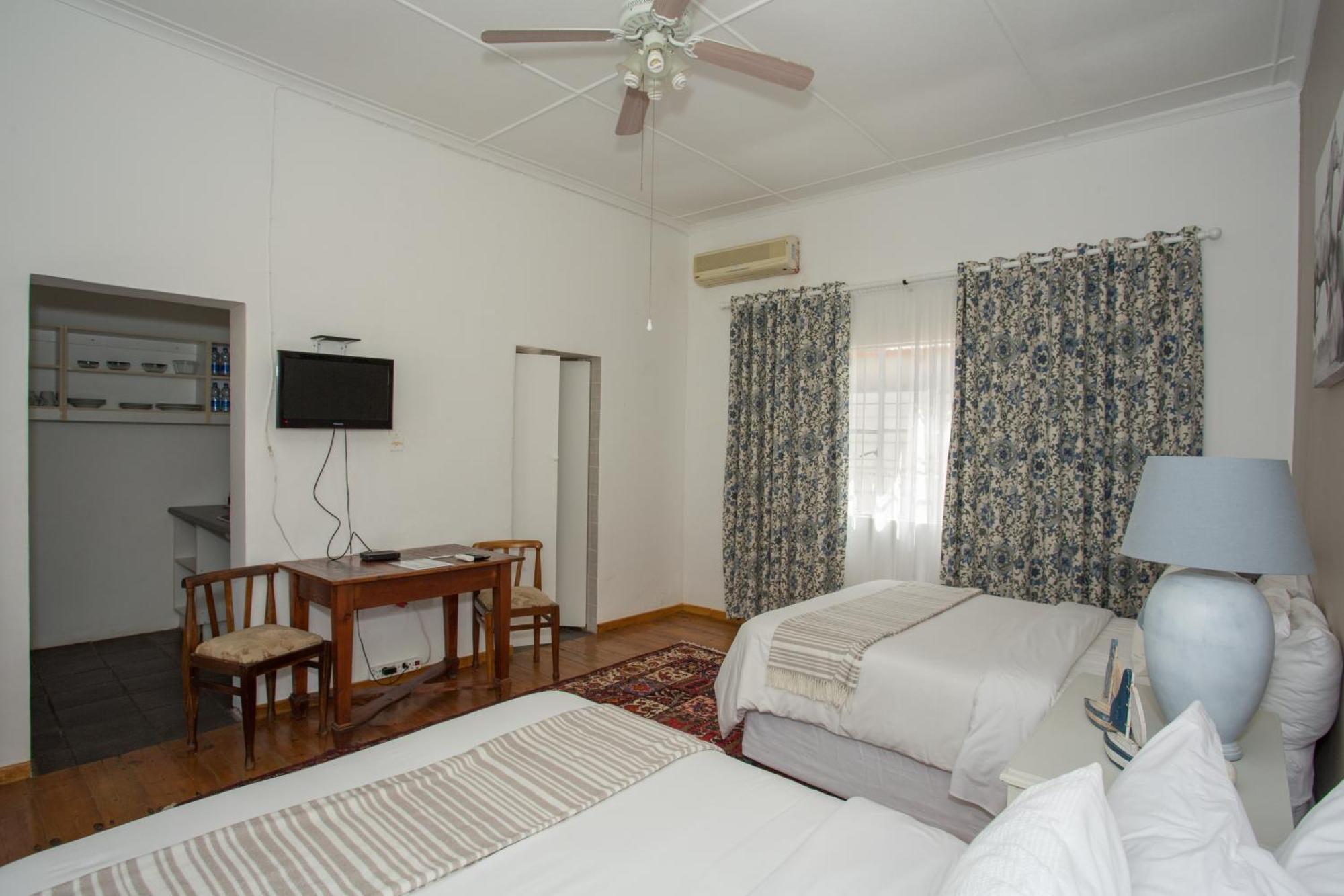 Steytlerville Royal Hotel Luaran gambar