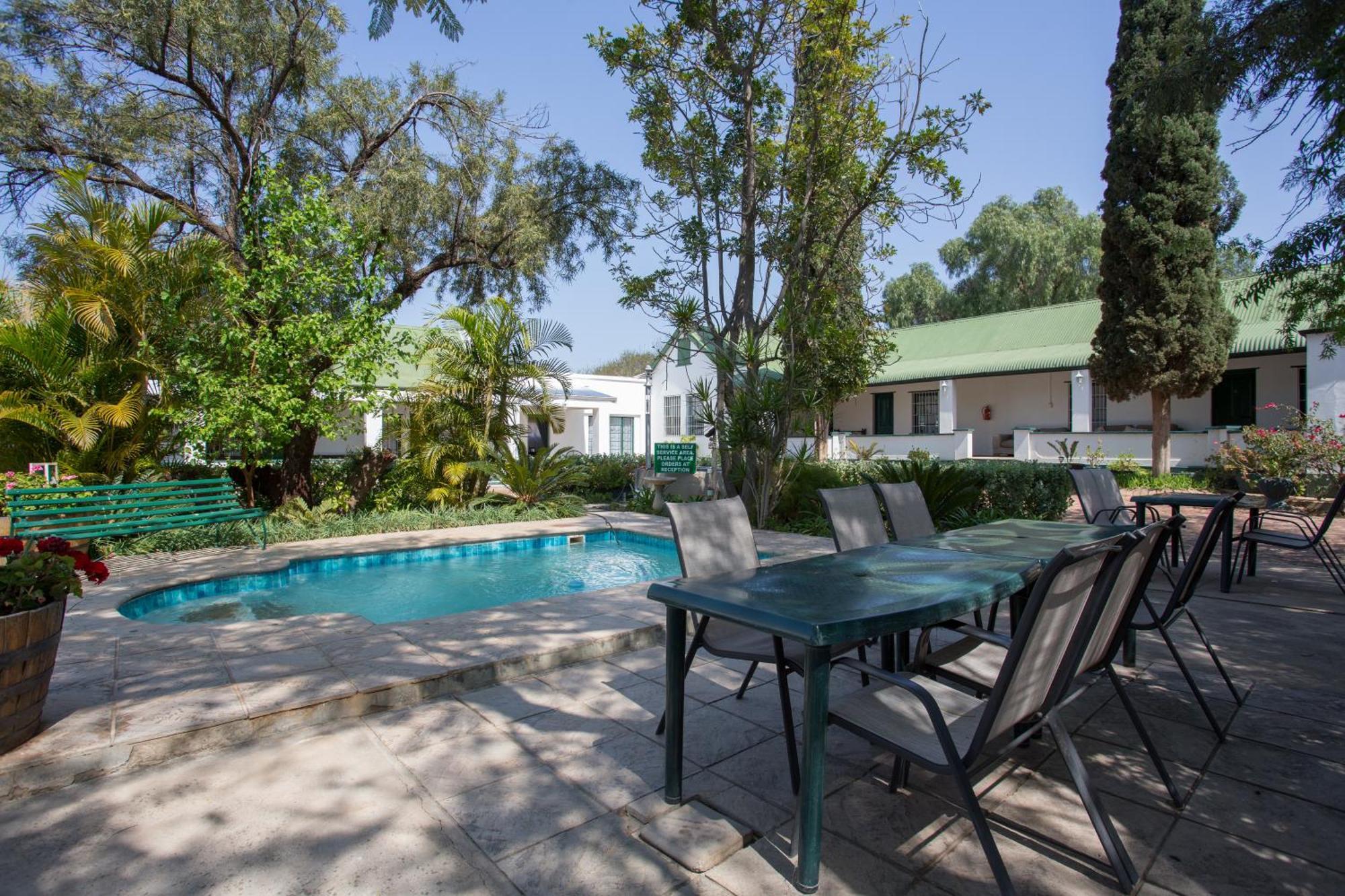 Steytlerville Royal Hotel Luaran gambar