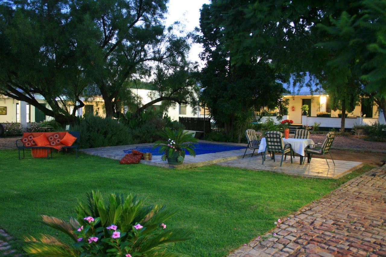 Steytlerville Royal Hotel Luaran gambar